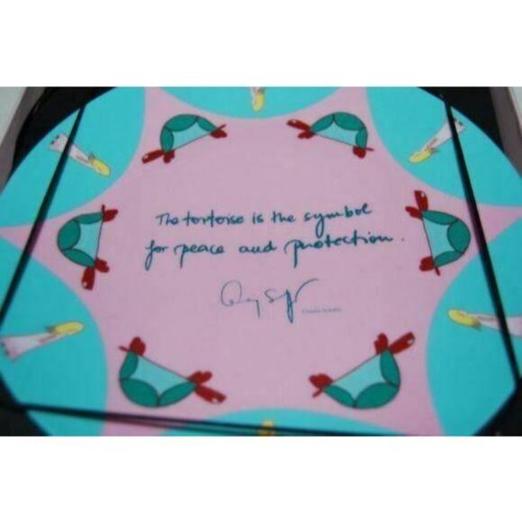 Whatever it takes Claudia Schiffer The tortoise is the symbol Peace Plate - Picture 5 of 6